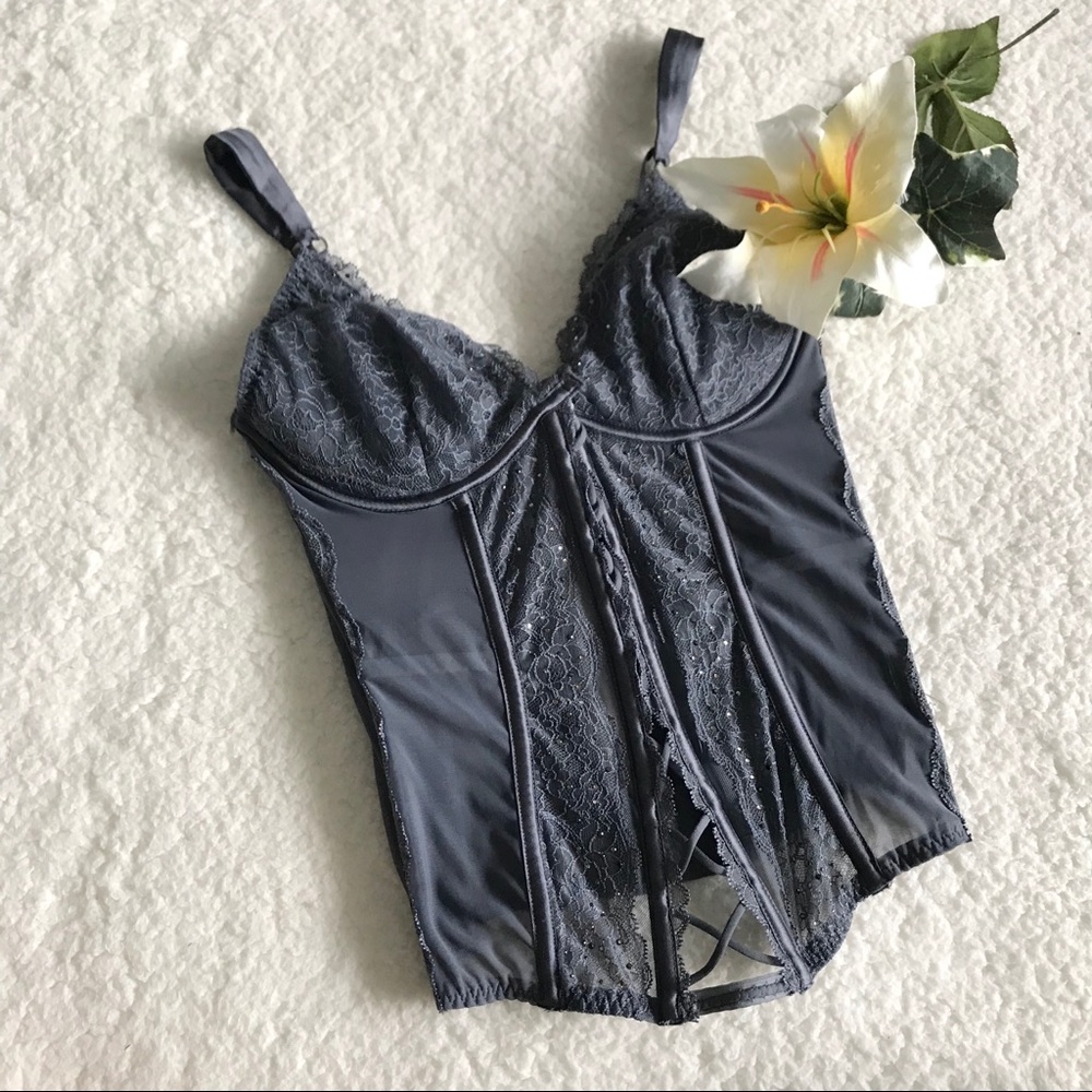 NWT Victorias Secret Lace Corset Lingerie 36C